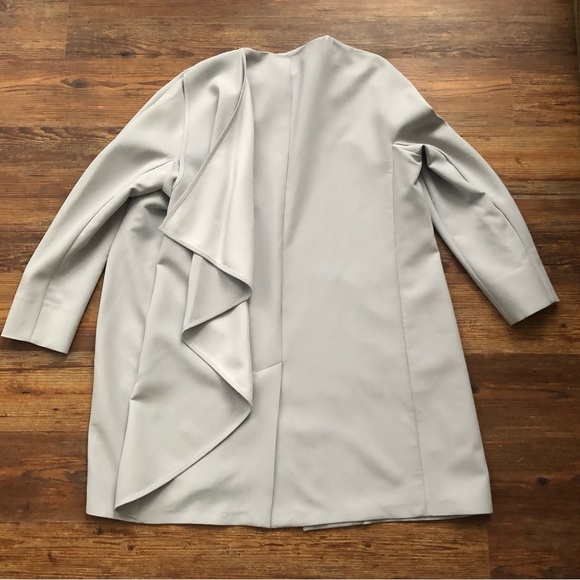 Giorgio Armani Long Collarless Coat in Light Grey Size 12 (IT 48) - Picture 9 of 11